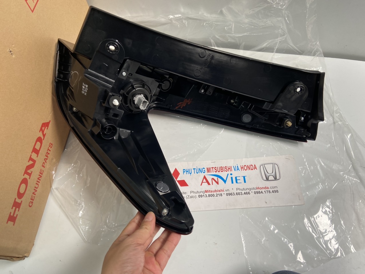   Đèn hậu bên phụ xe honda CRV 2020